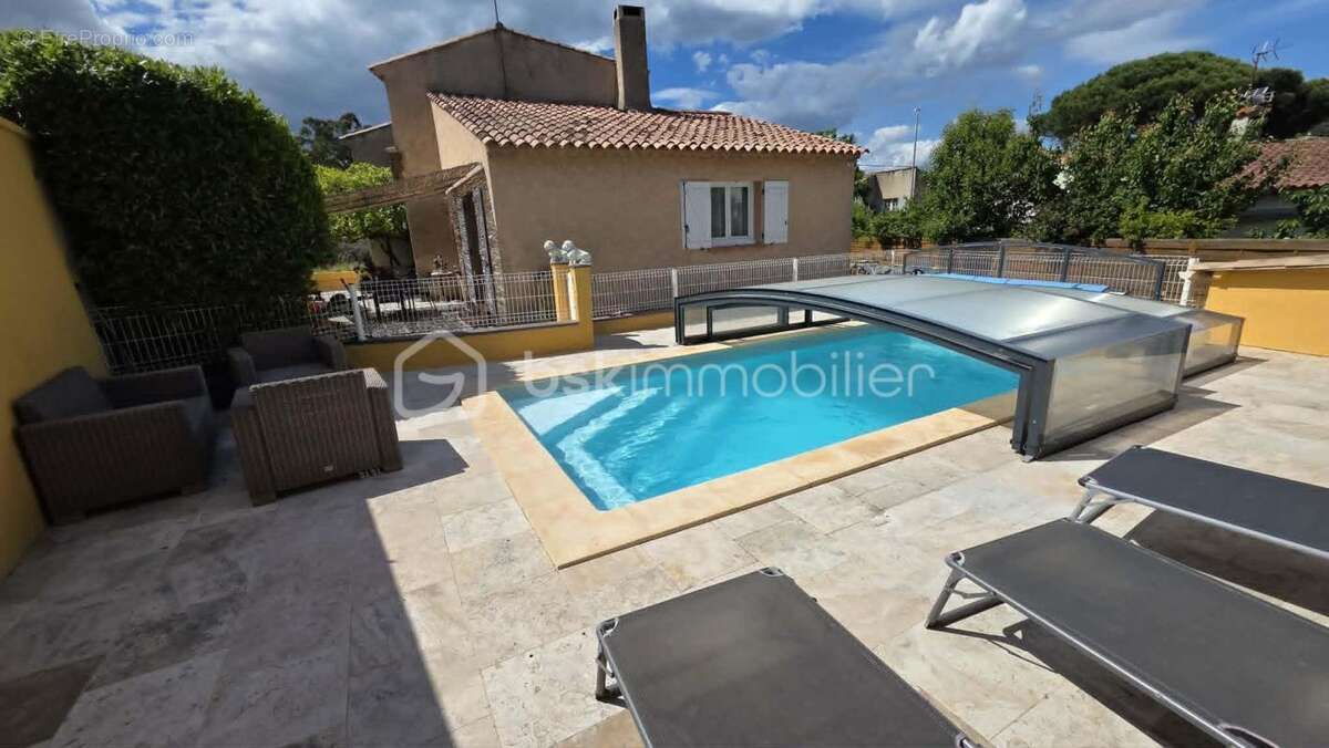 A cogolin (Var) - maison Traditionnelle 118 m² avec garage et piscine - photo 2