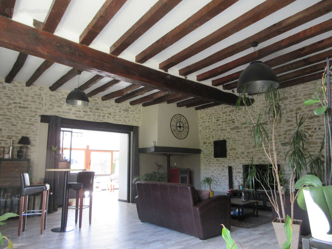 Maison à BADECON-LE-PIN