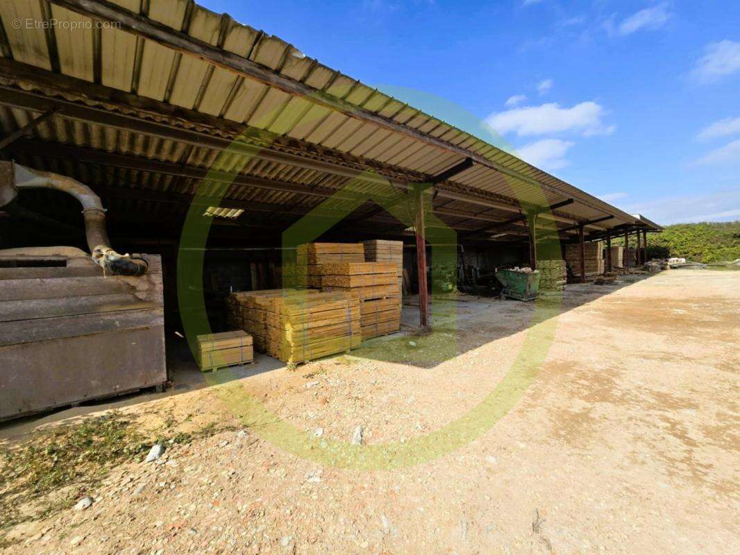 Commerce à CELLES-SUR-BELLE