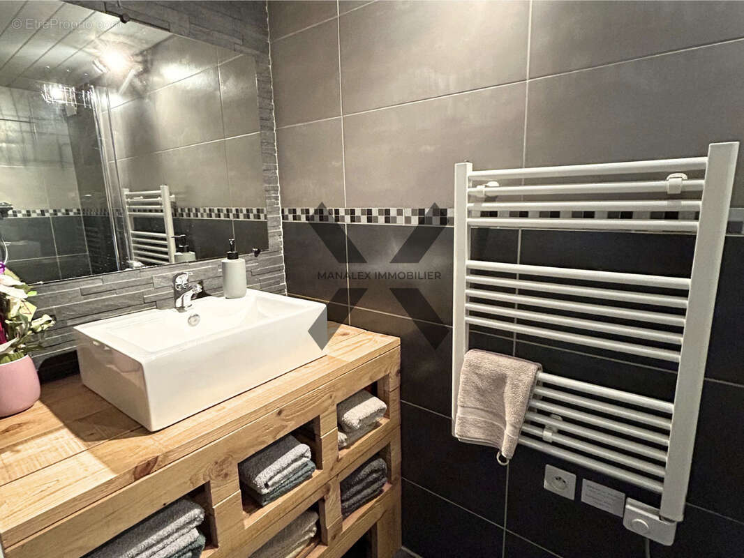 Maison à SAINT-VINCENT-DE-BOISSET