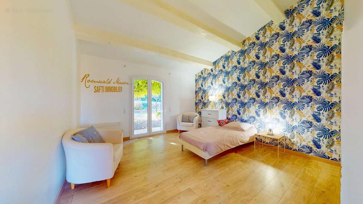 Photo 6 - Maison à SOLLIES-VILLE