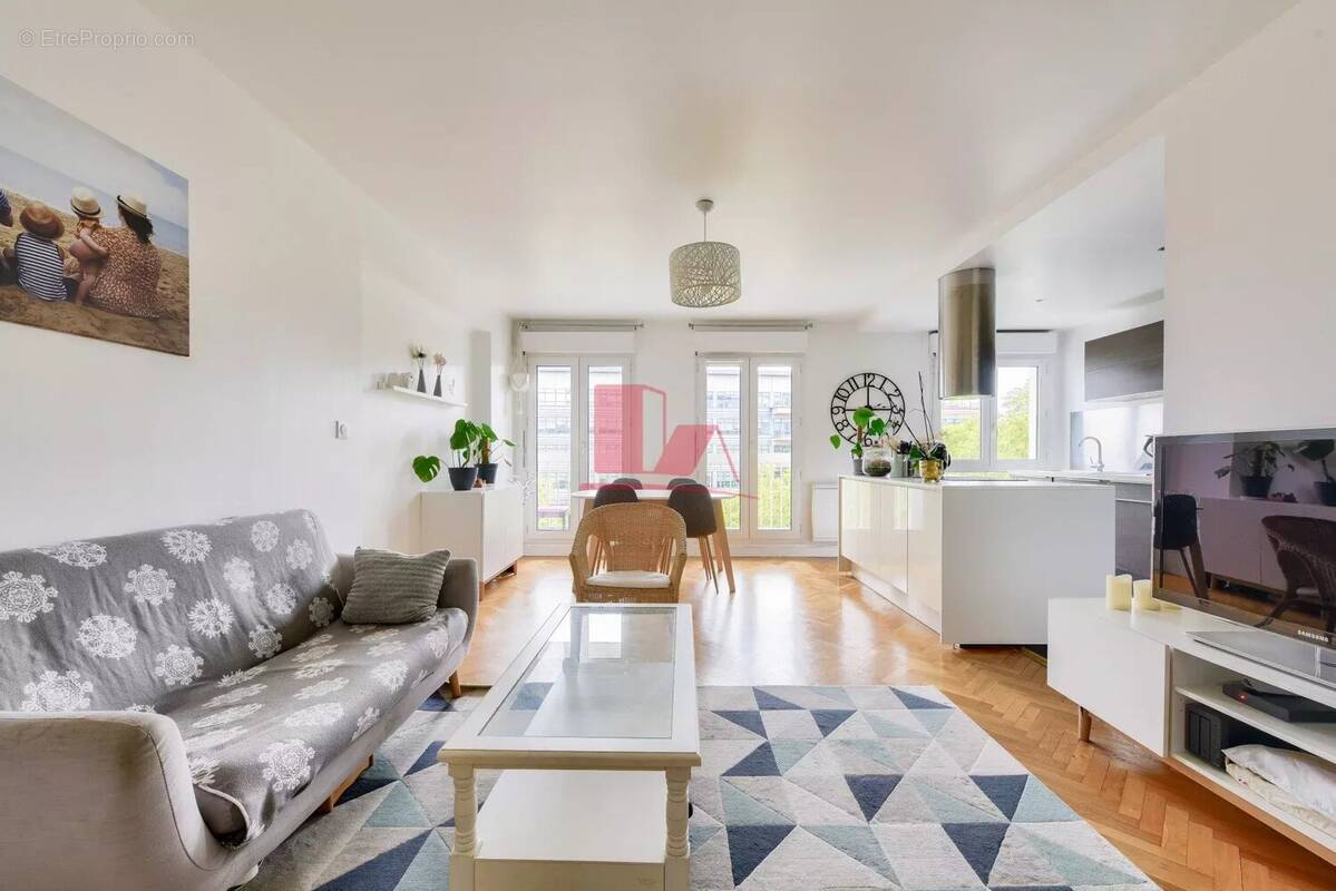 Appartement à ISSY-LES-MOULINEAUX