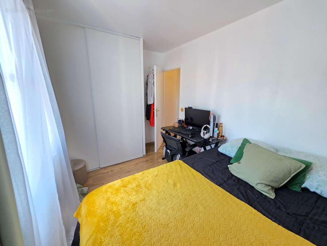 Maison à vendre 0 pièces RIS ORANGIS (91) - photo 9