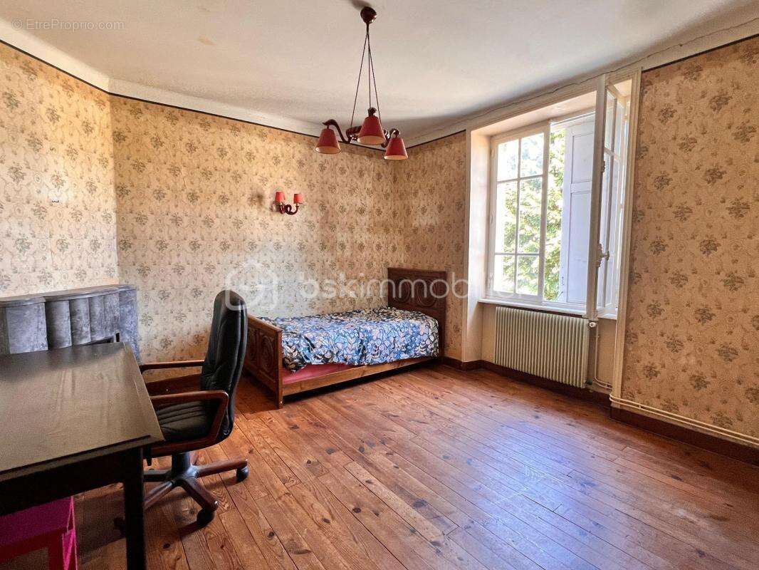 Maison familiale au centre de Châteaulin - photo 9