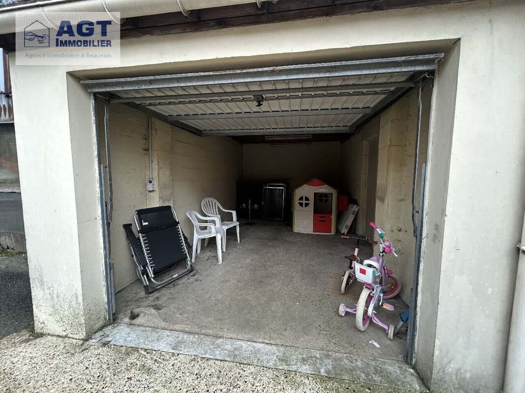 Maison à MILLY-SUR-THERAIN