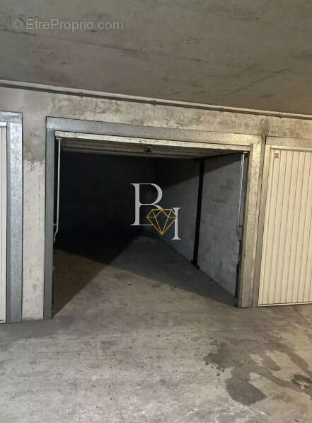 Parking à NICE