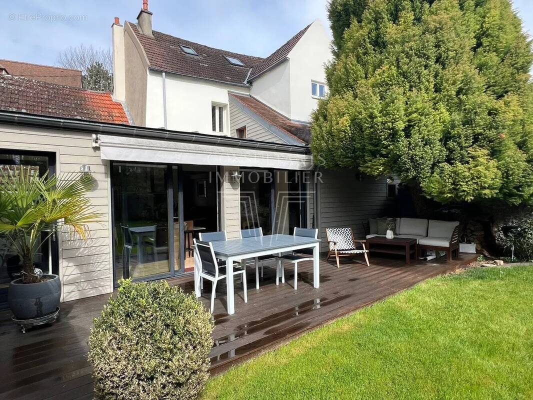 Maison à MONTFORT-L'AMAURY