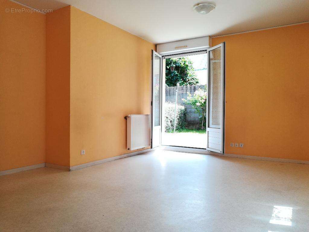 VITRE - Appartement T3 terrasse et garage - photo 5