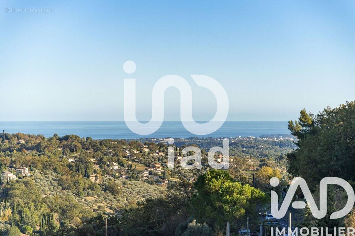 Photo 1 - Appartement à CHATEAUNEUF-GRASSE