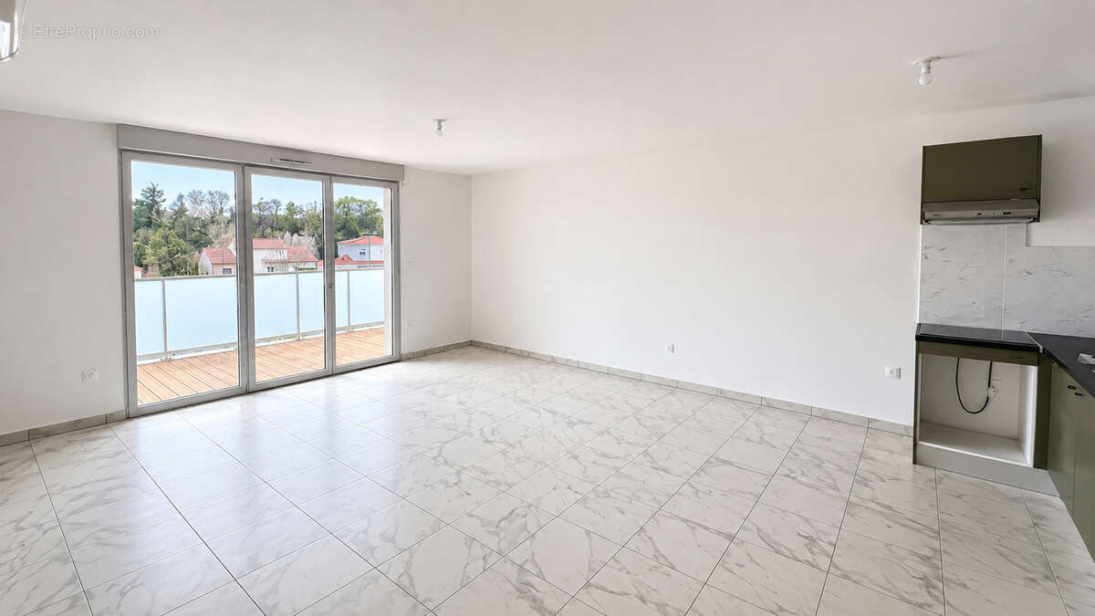 Appartement à AUZEVILLE-TOLOSANE