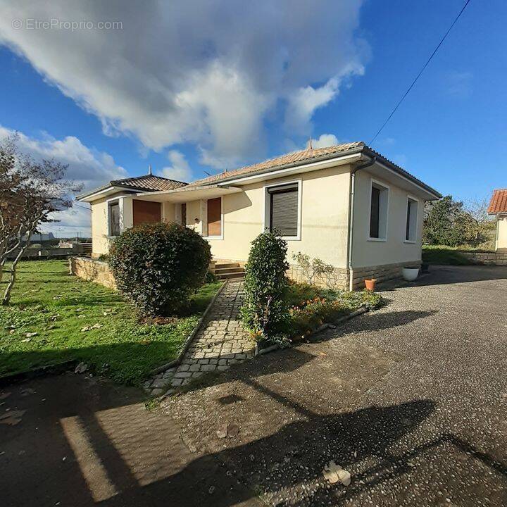 Maison plain-pied Pauillac 3 chb 120 m2 grand terrain  - Maison à PAUILLAC