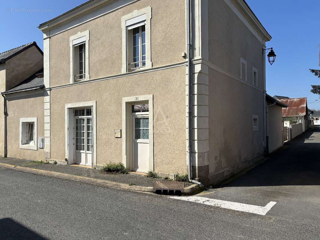 Maison 5 chbres jardin garage dependances - photo 12