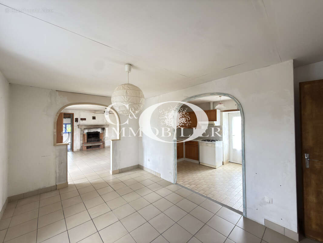 Maison à LEGE