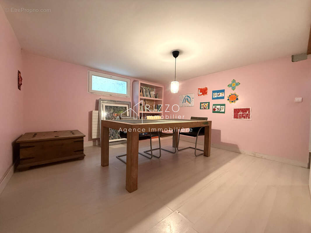 Magnifique maison individuelle de 185,84 m2 sur un terrain plat de 853 m2 à Valleiry - photo 28