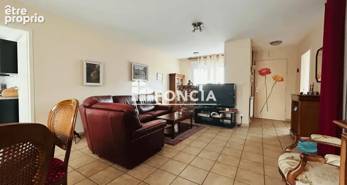 Appartement T3 de 102m² à Buxerolles Bizais avec jardin privatif, véranda et garage - photo 2