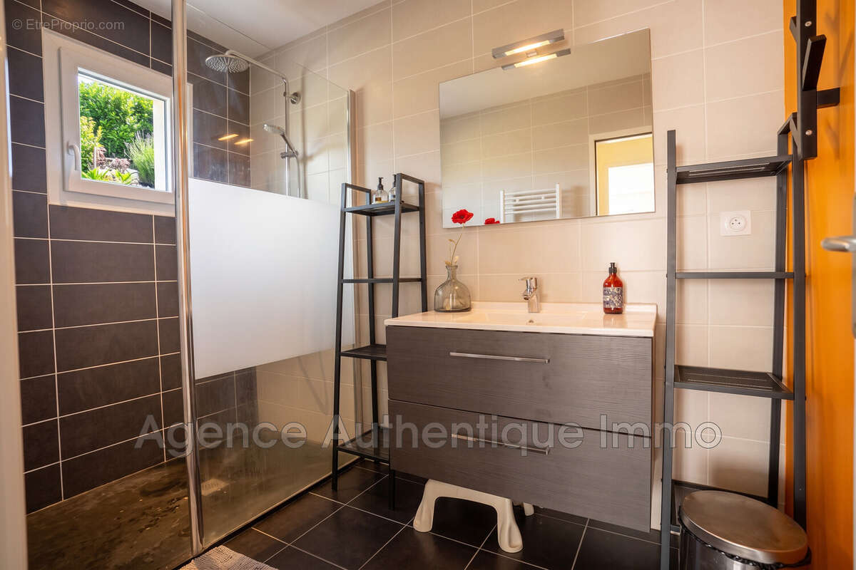 Maison 87 m² à Teilhede  - photo 8