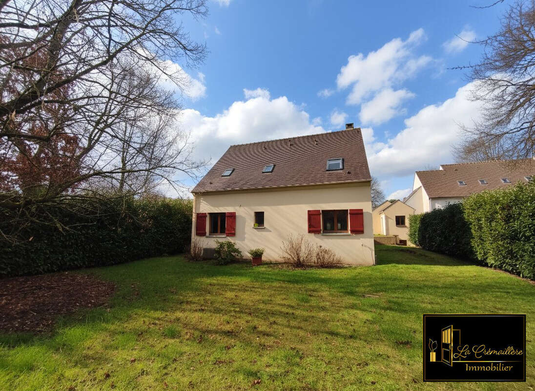 Maison à ROCHEFORT-EN-YVELINES