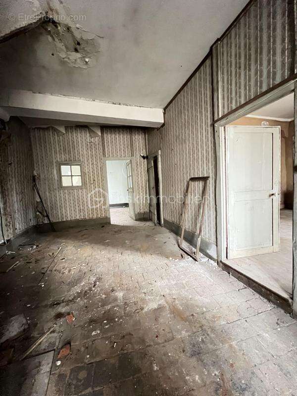 Maison à SAINT-BRIS-LE-VINEUX