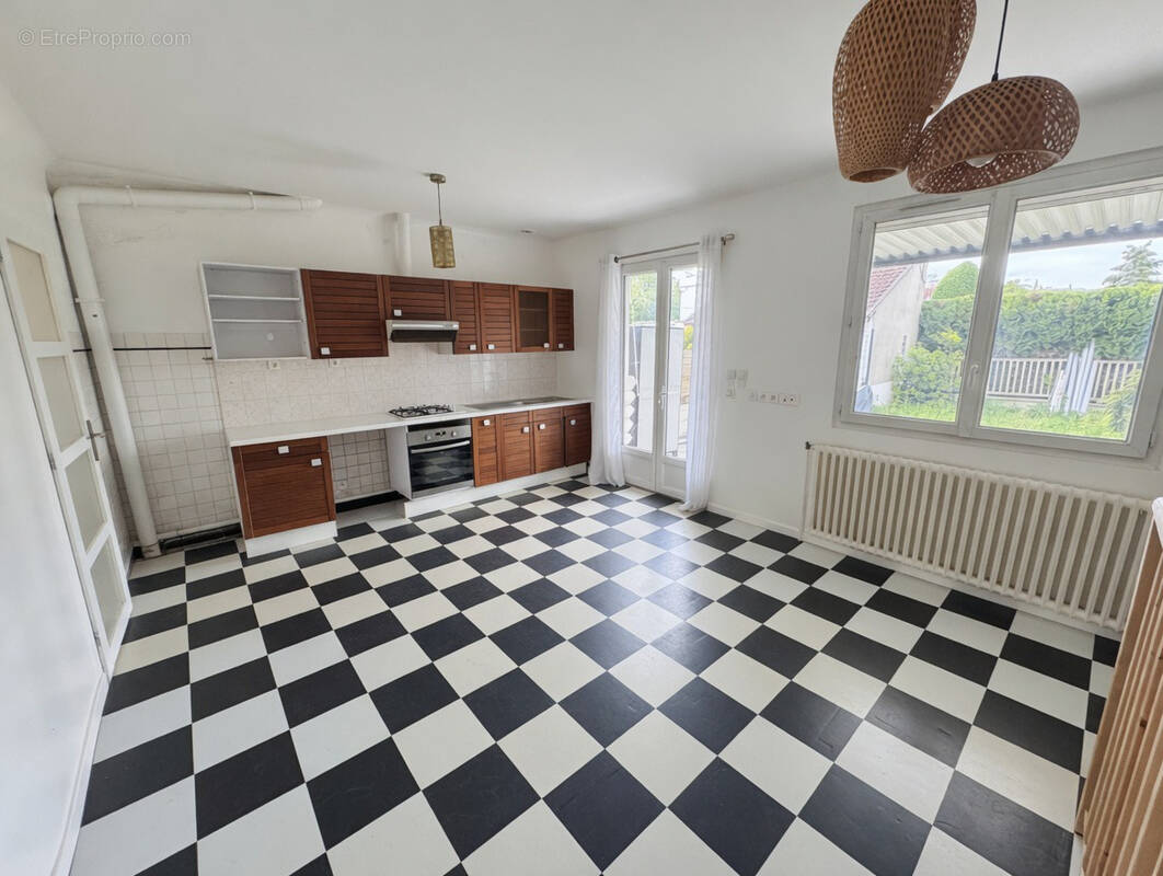 Maison à VITRY-SUR-SEINE