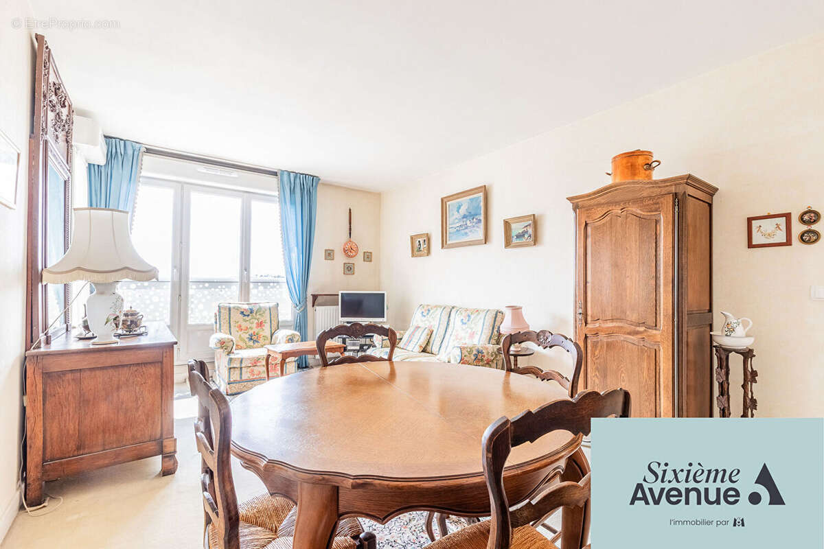 Appartement à CHILLY-MAZARIN