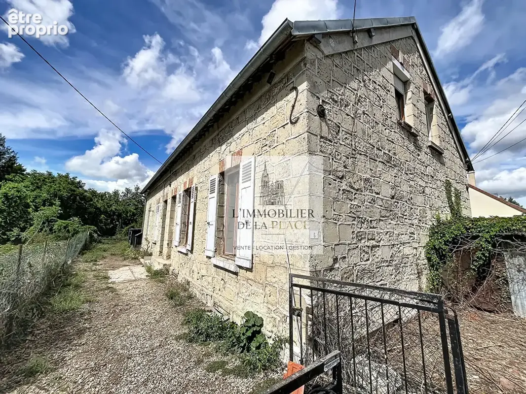Maison à VAILLY-SUR-AISNE
