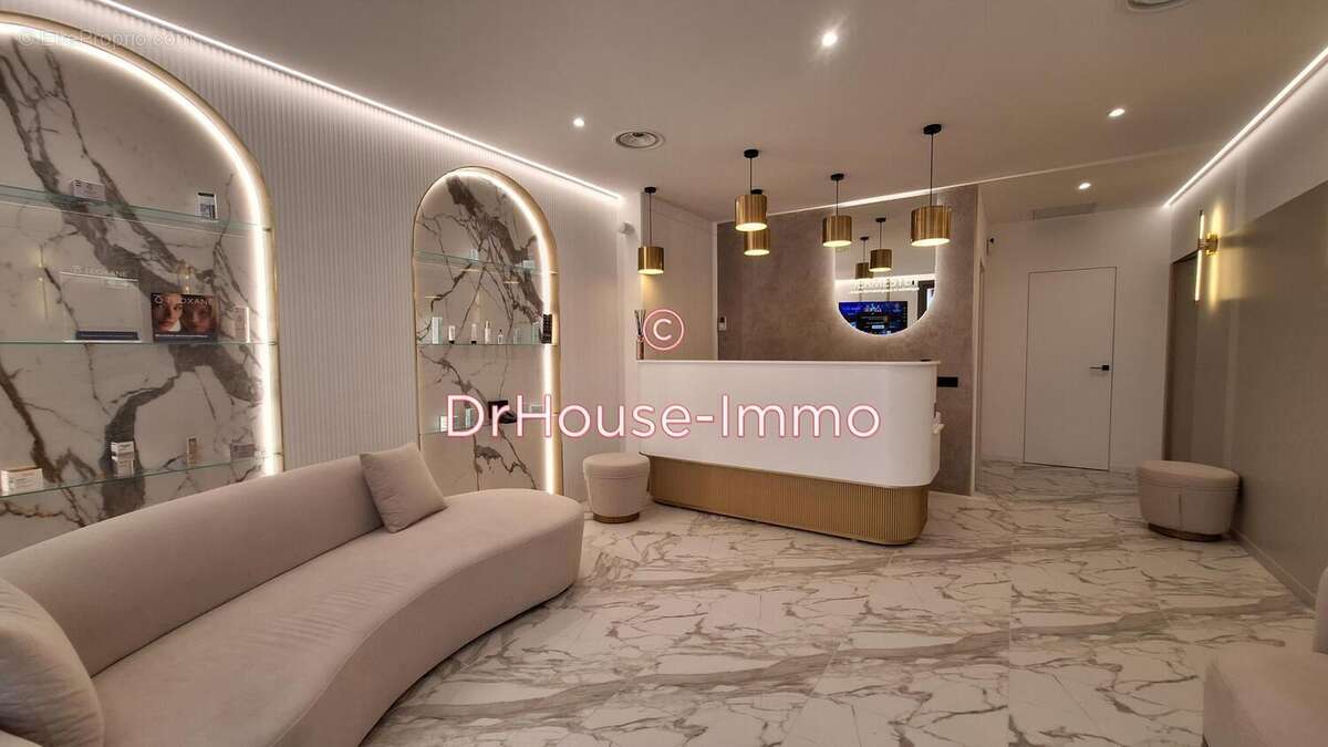 Commerce à OLLIOULES