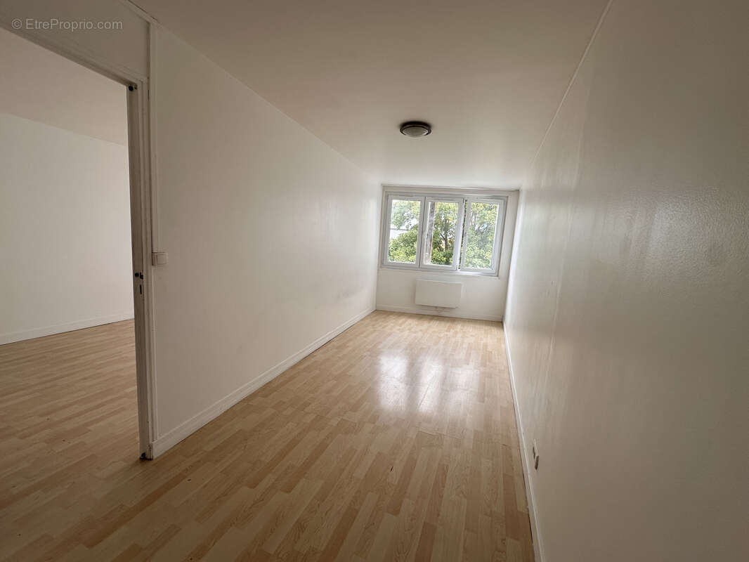 Appartement à STAINS