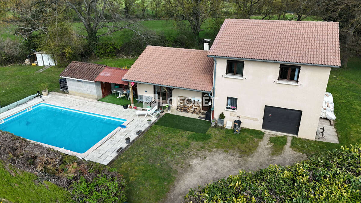 Maison à CHATILLON-SUR-CHALARONNE