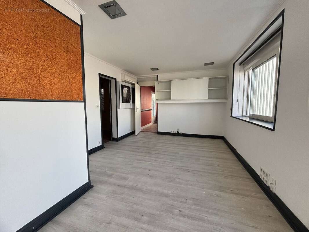 Commerce à ANGRESSE