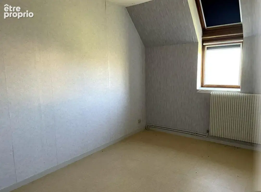 Chinon La Roche Faucon - Appartement T4 - photo 5
