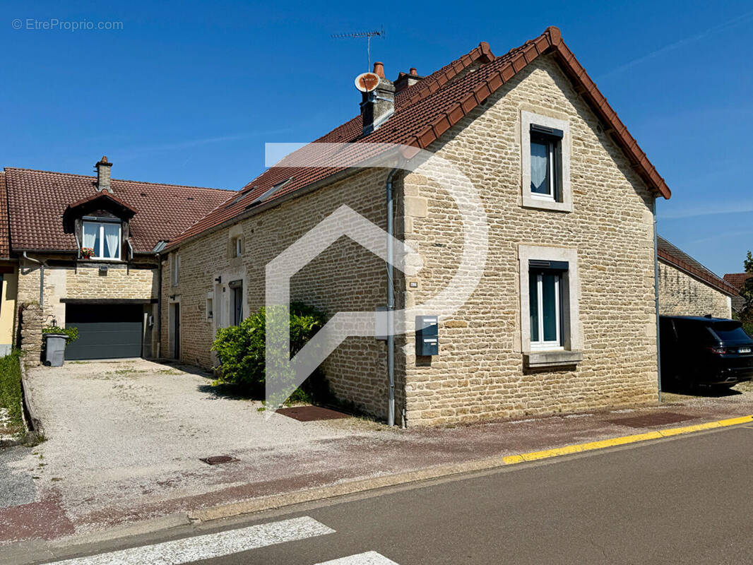 Maison à VILLIERS-LE-SEC