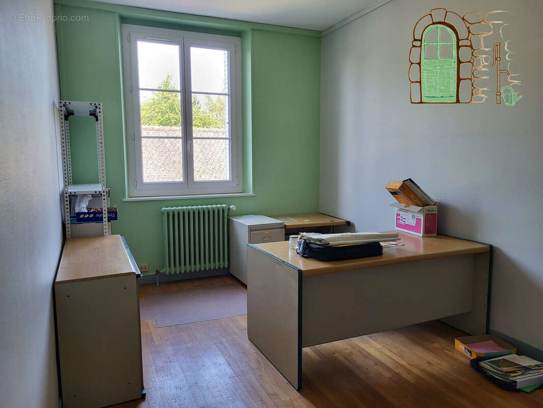 Appartement 260 m² à Mondoubleau  - photo 4