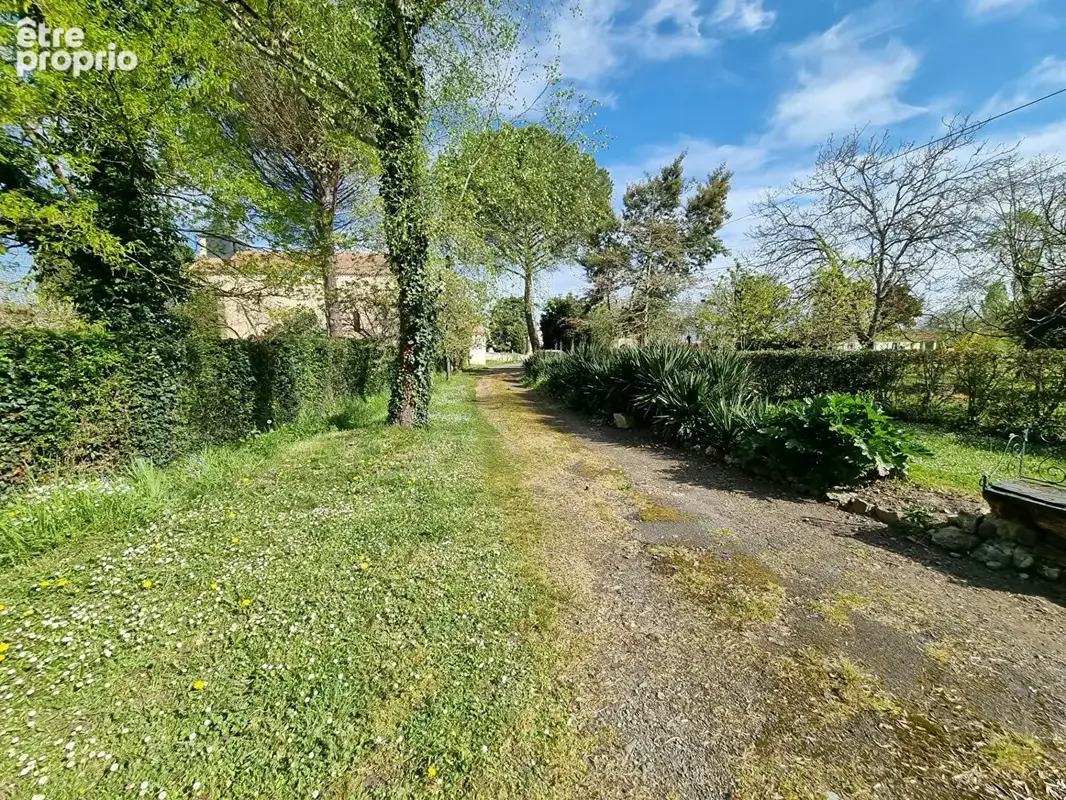 jolie maison de campagne avec piscine et terrain de 1960m² - photo 14