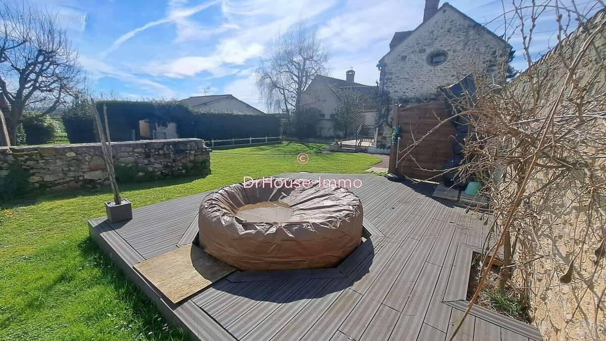 Maison à DONNEMARIE-DONTILLY