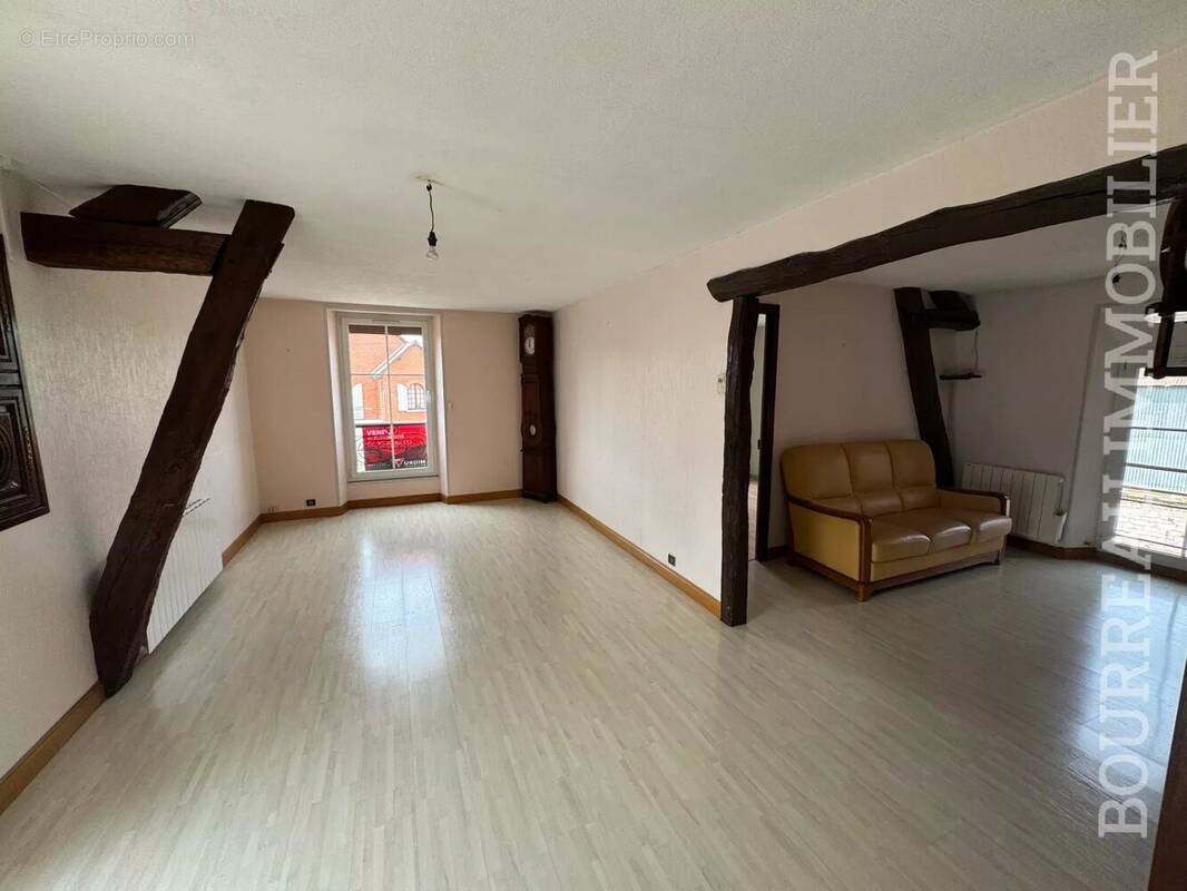 Appartement à JOIGNY