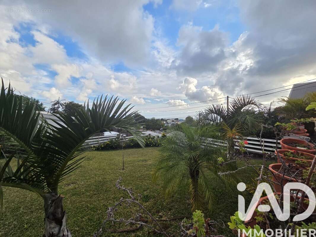 Photo 2 - Terrain à LE TAMPON