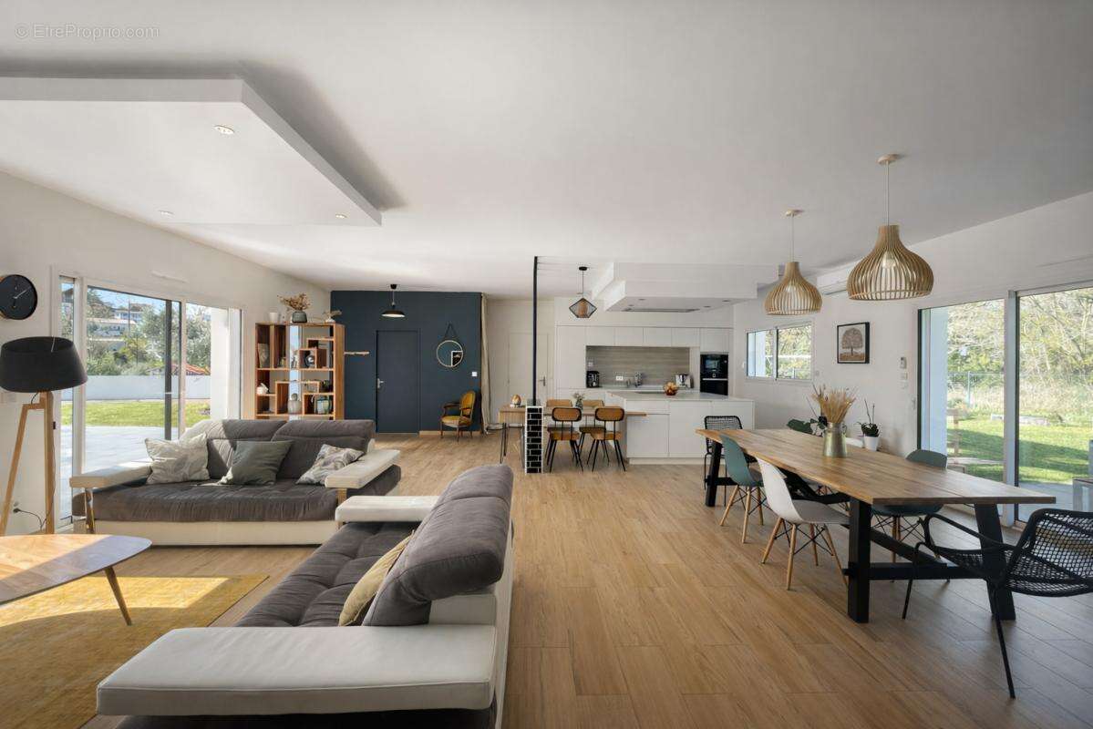 Maison 190 m² à Mouguerre  - photo 3