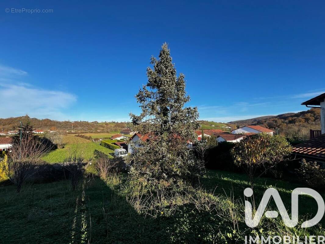 Photo 1 - Terrain à SAINT-PEE-SUR-NIVELLE