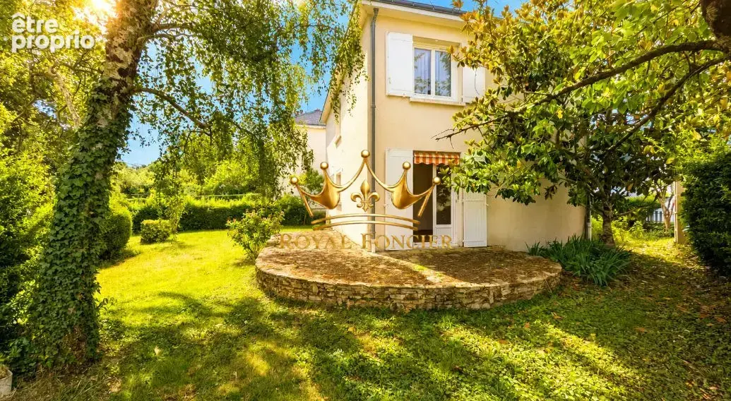 Pavillon individuel de 85m² avec 3 chambres - Maison à DESCARTES