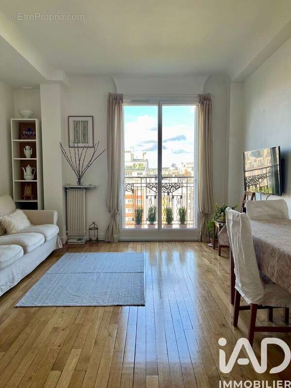 Photo 2 - Appartement à PARIS-15E