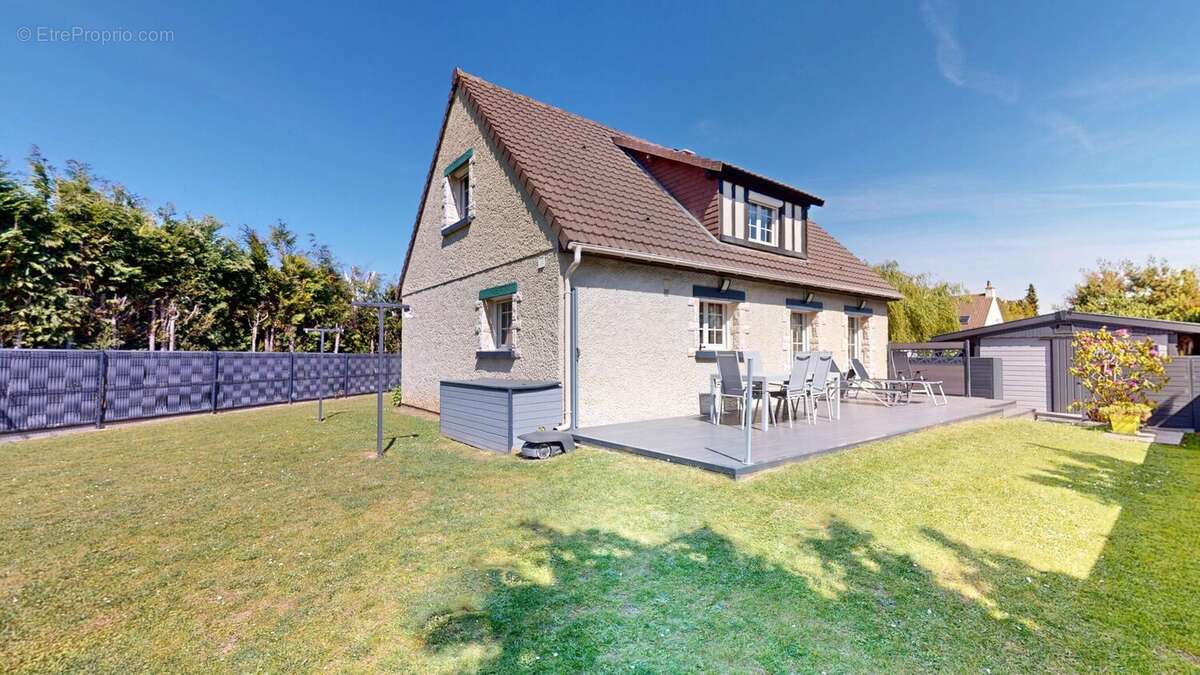 Maison à HERMANVILLE-SUR-MER