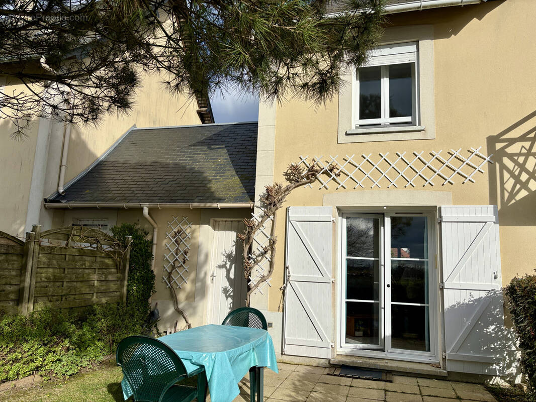 Maison à DIVES-SUR-MER