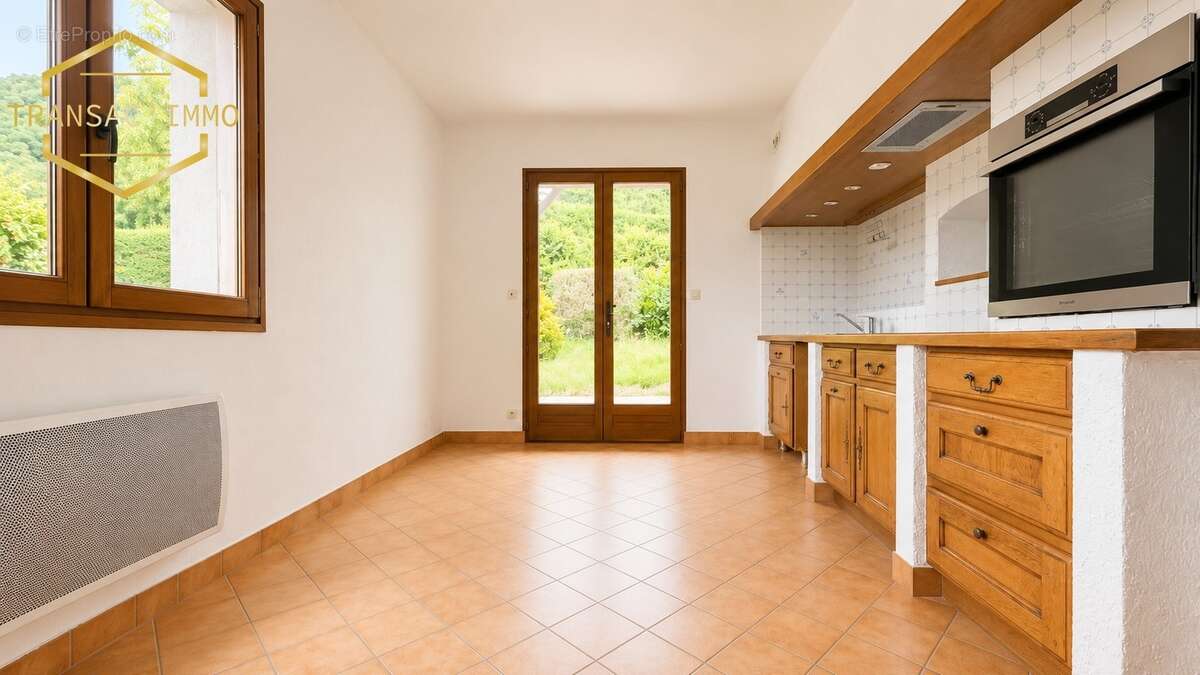 Maison 151 m² à Murianette  - photo 8