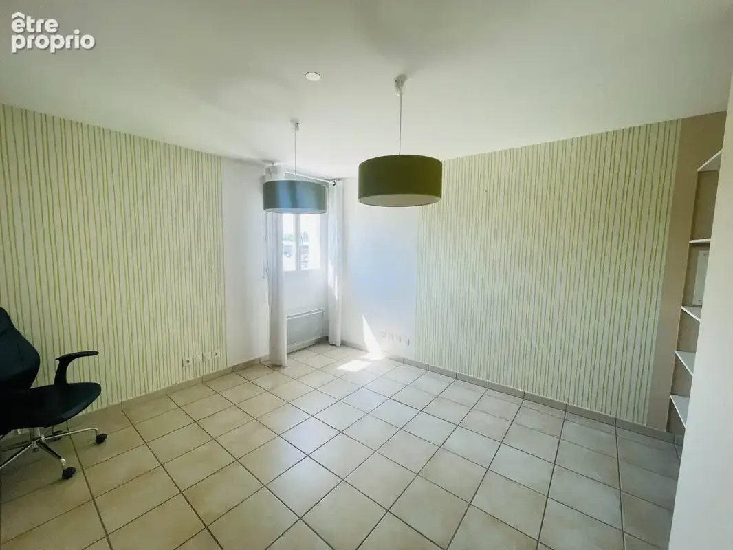 Commerce 48 m² à vendre à Saint-Donat-Sur-L'herbasse (26260) - photo 3