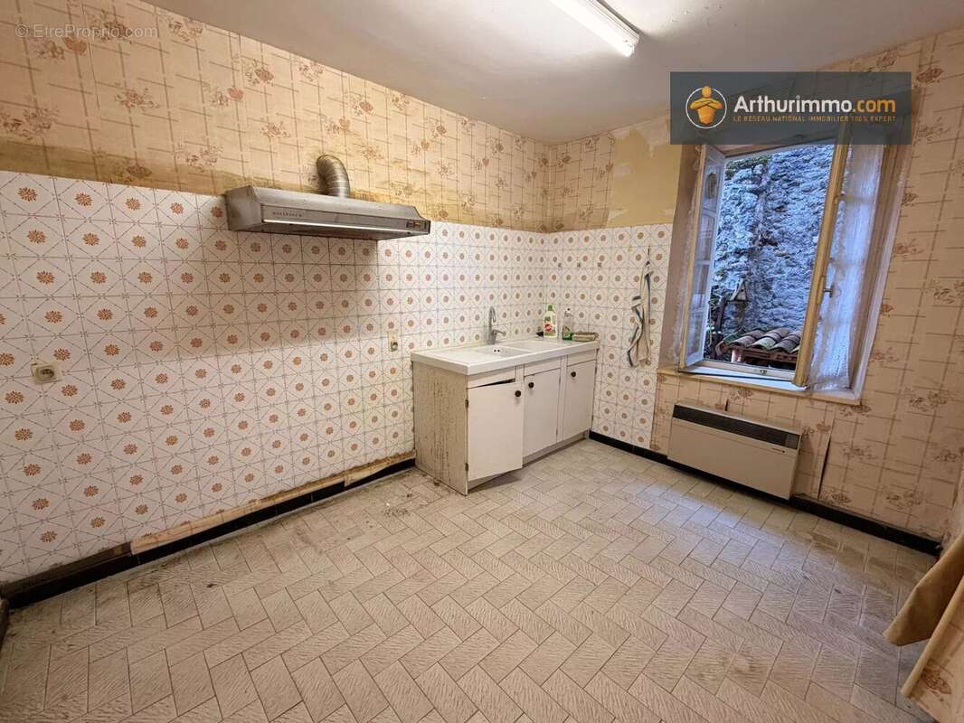 Maison à FOUGAX-ET-BARRINEUF