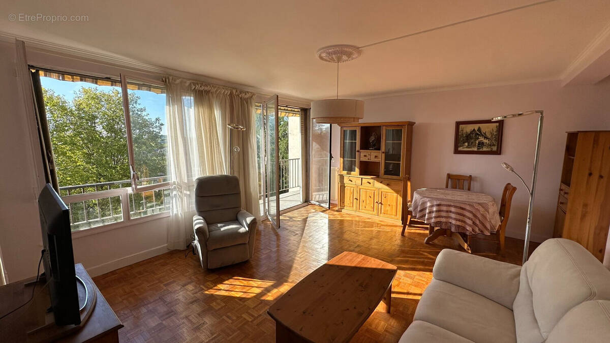 Appartement à CHAMPIGNY-SUR-MARNE