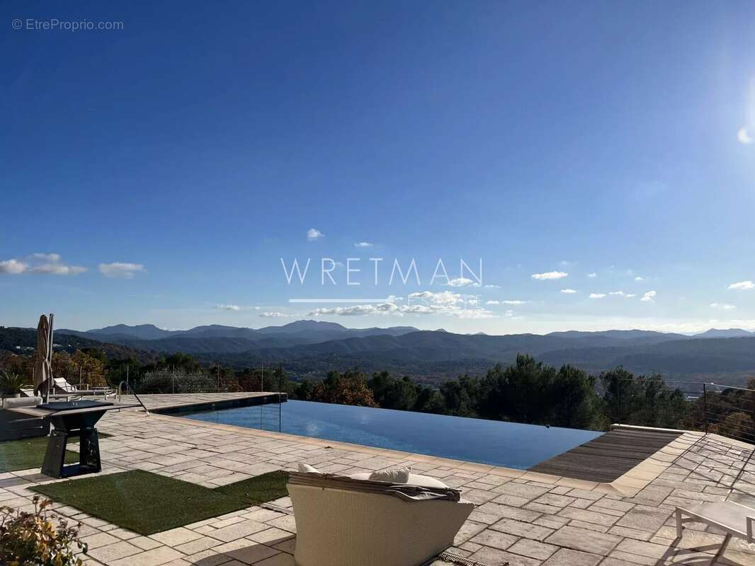 Maison à MONTAUROUX