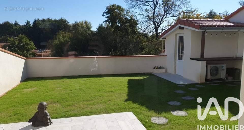 Photo 1 - Maison à BOUGUENAIS