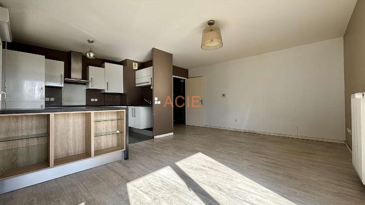 Appartement à LOUVRES