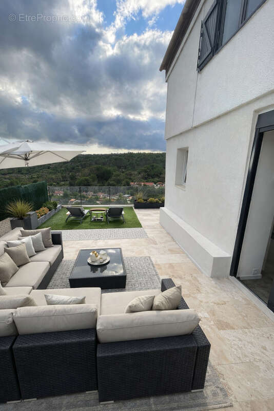 Maison à LE CASTELLET